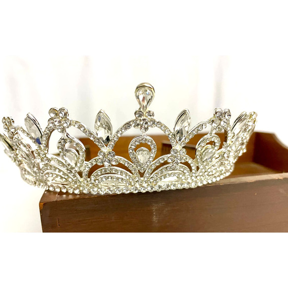 Unbranded Accessories - Clear Rhinestone Silver Tone‎ Metal Tiara Crown Comb NEW Bridal Hair Accessories